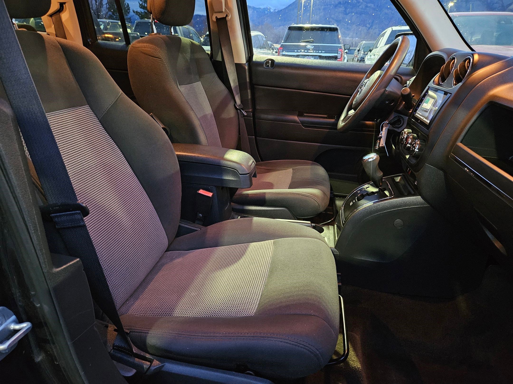 Used 2015 Jeep Patriot Sport w/ Power Value Group image 33