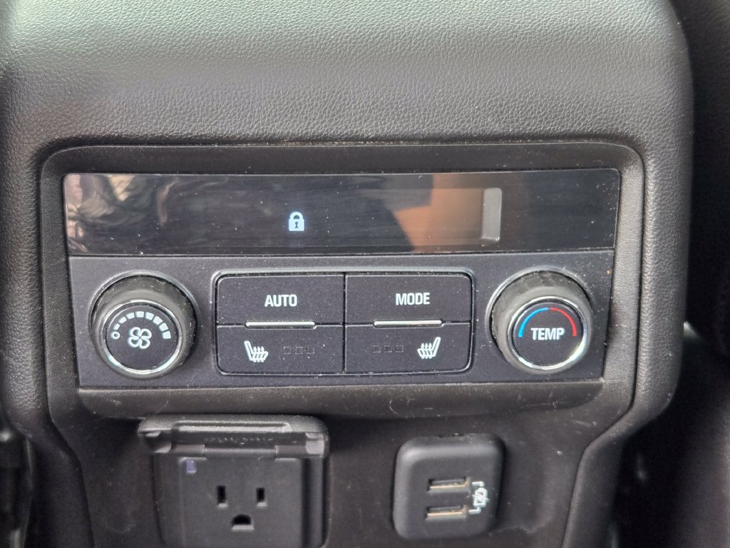 Used 2019 GMC Acadia Denali w/ Technology Package AWD/4WD image 30