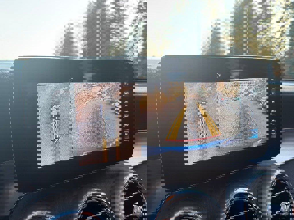 Used 2022 Mercedes-Benz GLC 300 4MATIC image 24