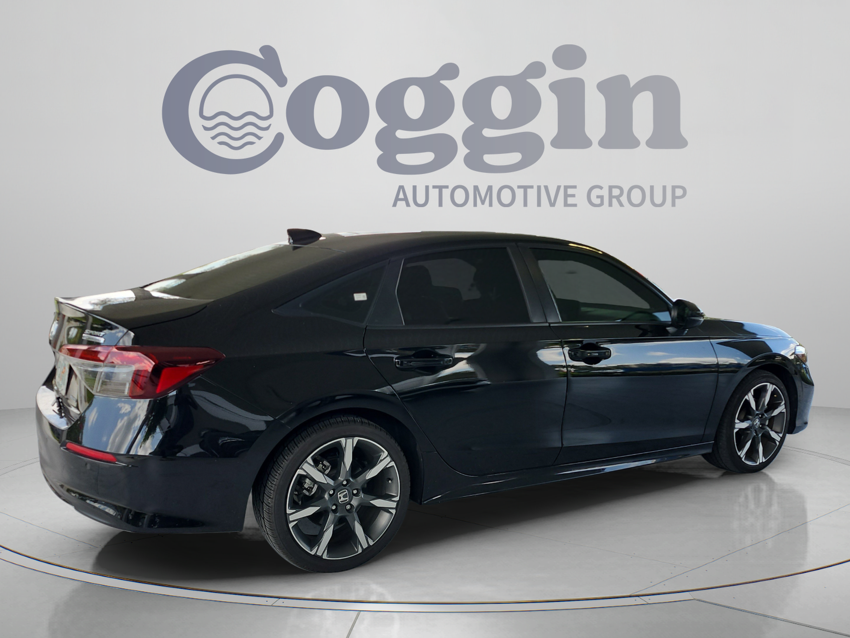 Used 2025 Honda Civic Sport Touring image 4