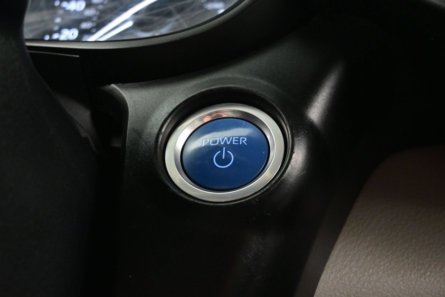 Used 2022 Toyota Sienna XLE FWD image 24