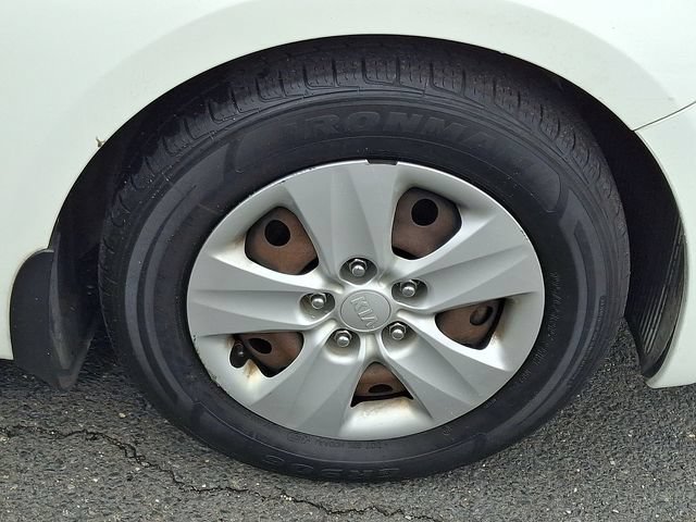 Used 2016 Kia Forte LX FWD image 8
