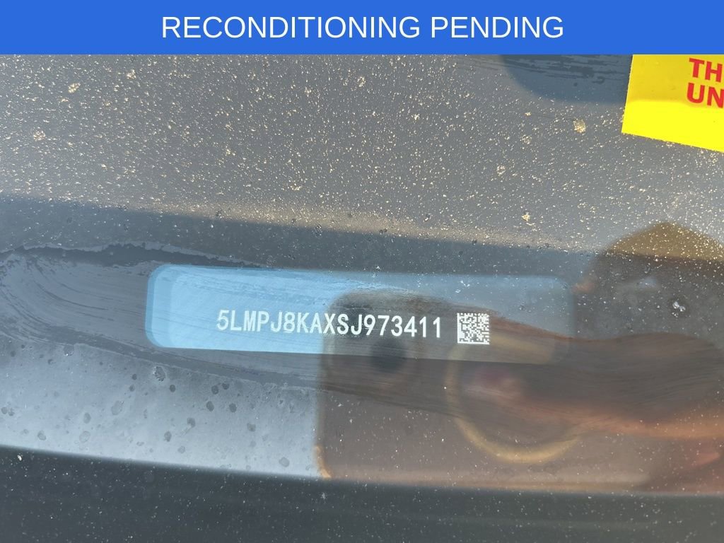 Used 2025 Lincoln Nautilus Reserve AWD/4WD image 7