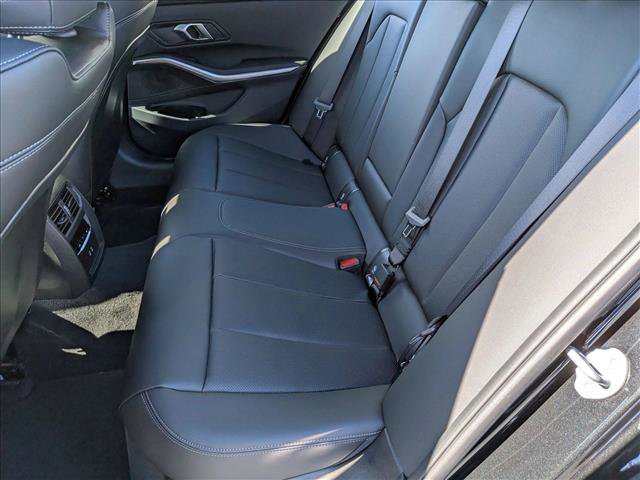 Used 2026 BMW 330i Sedan w/ Premium Package RWD image 15