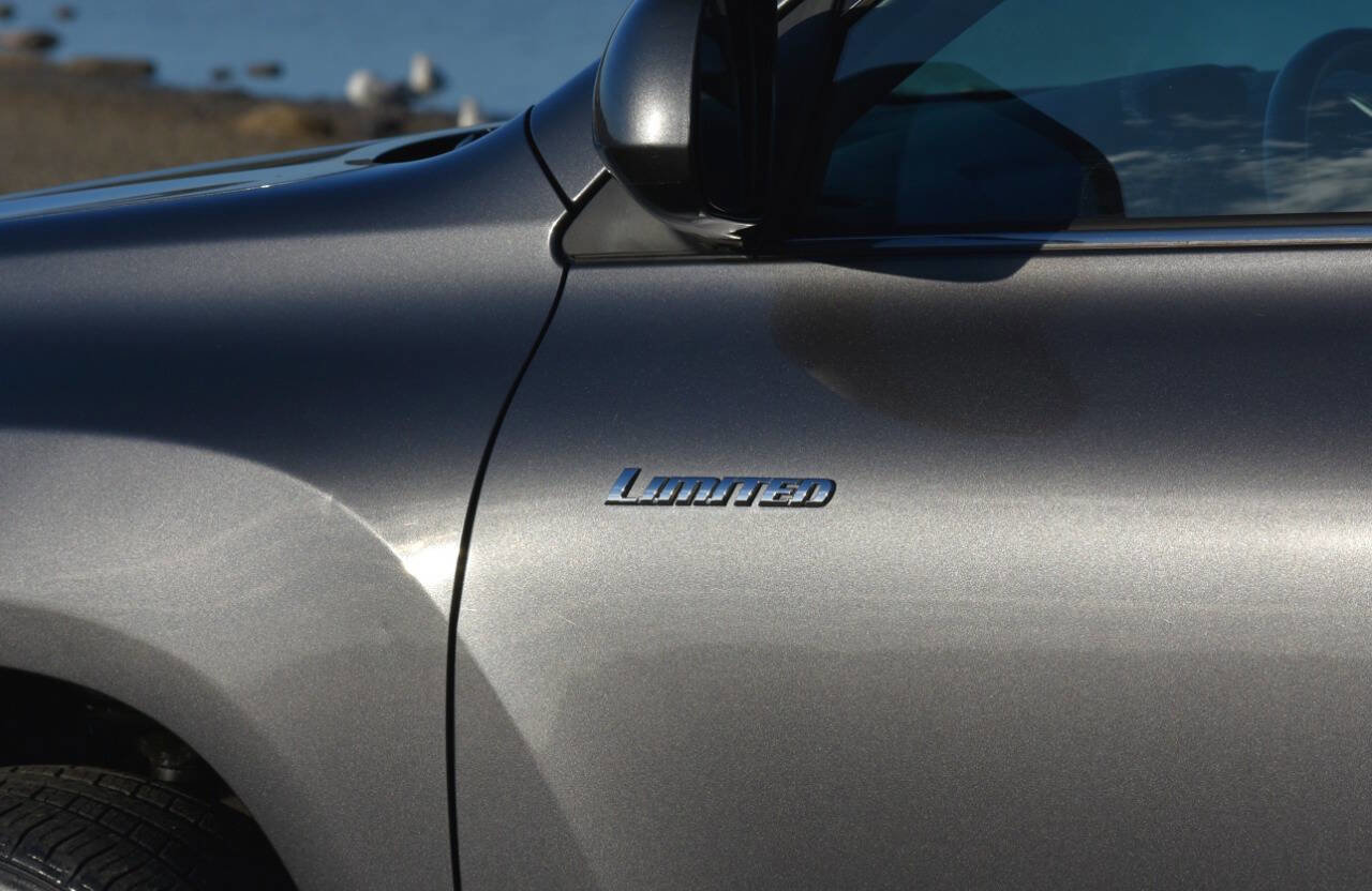 Used 2012 Toyota Highlander Limited image 19