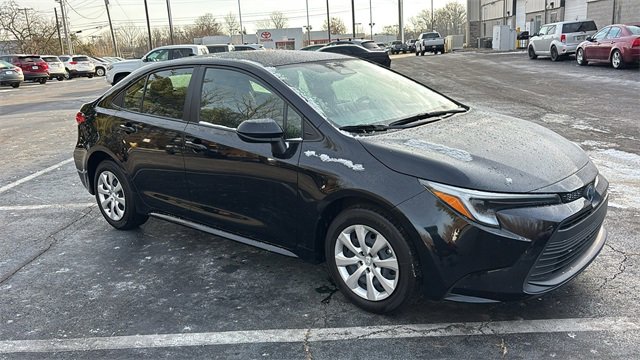 Used 2024 Toyota Corolla LE image 25