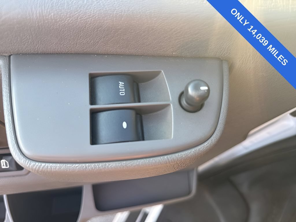 Used 2023 Chevrolet Express 2500 w/ Driver Convenience Package RWD image 21