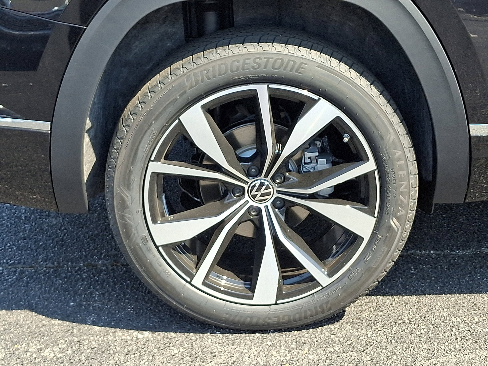 New 2026 Volkswagen Atlas SEL Premium R-Line image 5