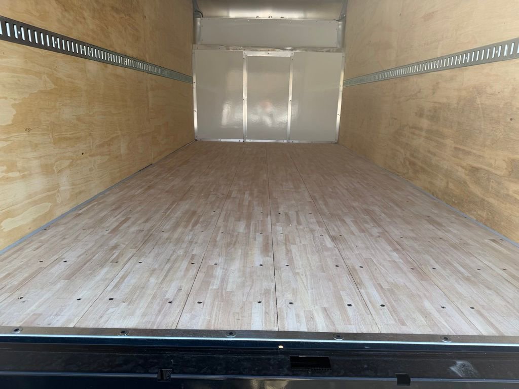 New 2027 Ford E-450 and Econoline 450 Super Duty w/ Power Equipment Group image 37