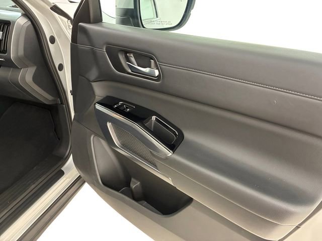 Used 2023 Nissan Pathfinder SL image 15