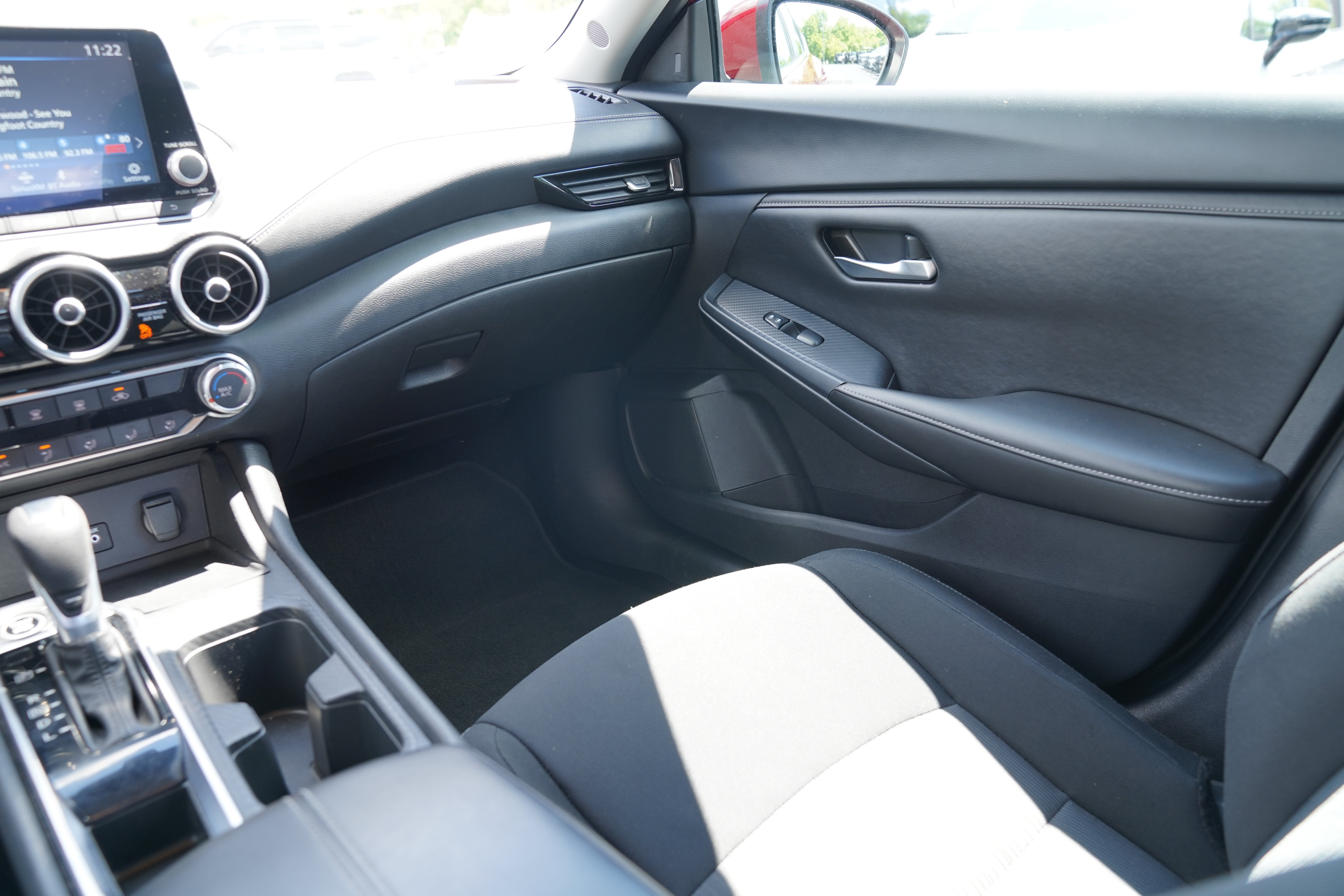 Used 2023 Nissan Sentra SV FWD image 12