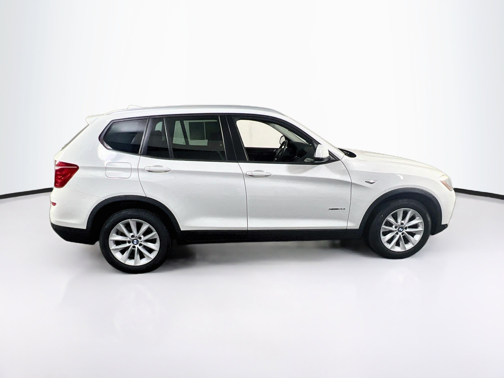 Used 2017 BMW X3 xDrive28i AWD/4WD image 4