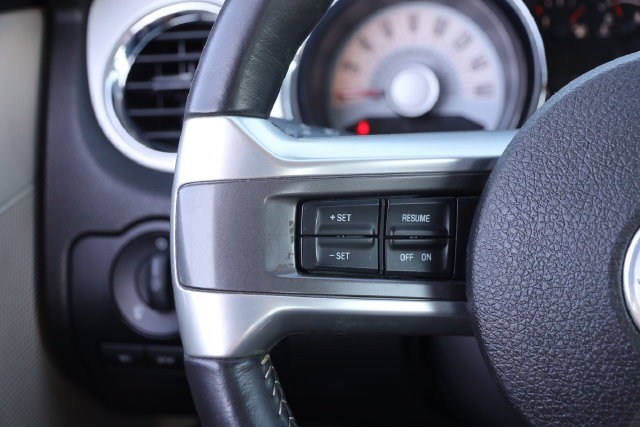 Used 2011 Ford Mustang GT Premium w/ Comfort Pkg RWD image 16