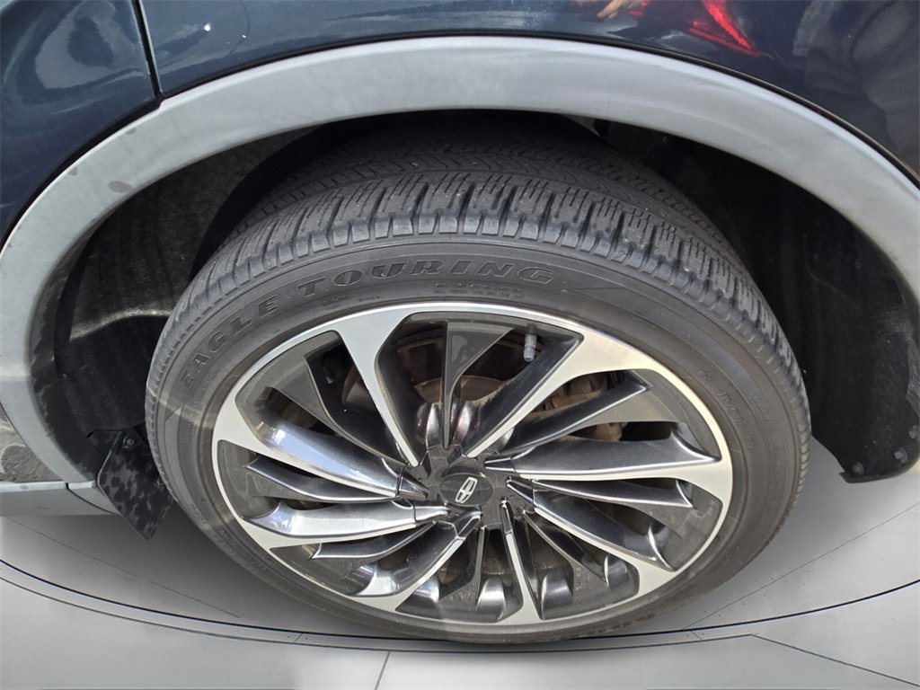 Used 2021 Lincoln Aviator Reserve w/ Equipment Group 202A image 8