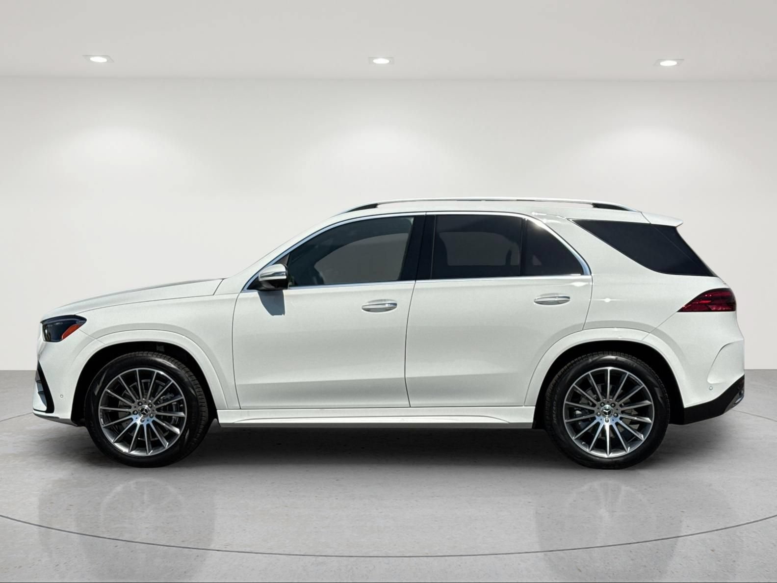 New 2026 Mercedes-Benz GLE 350 4MATIC image 3
