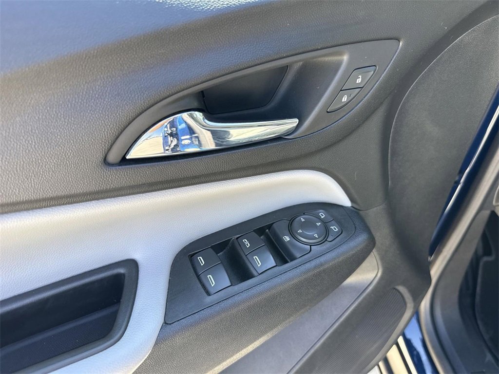 Used 2022 Chevrolet Equinox LS image 21