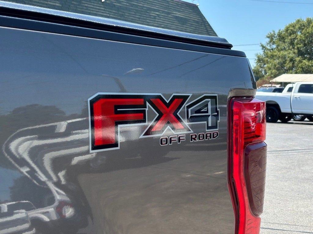 Used 2020 Ford F250 Lariat w/ Lariat Value Package image 13