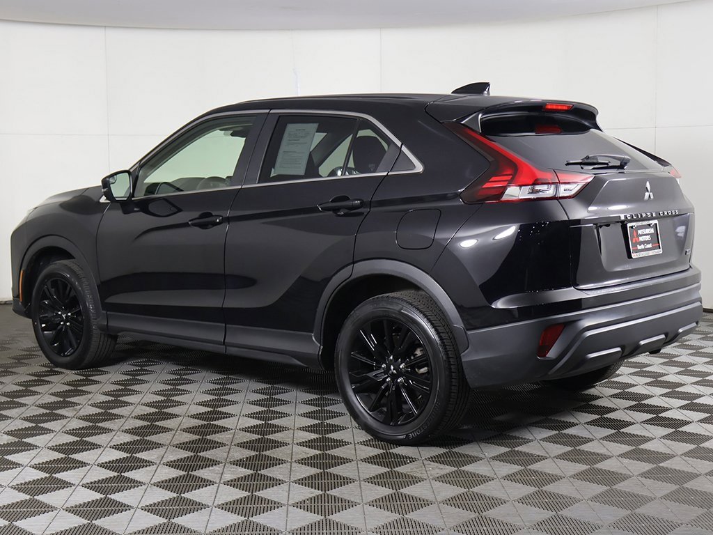 Used 2023 Mitsubishi Eclipse Cross LE image 6