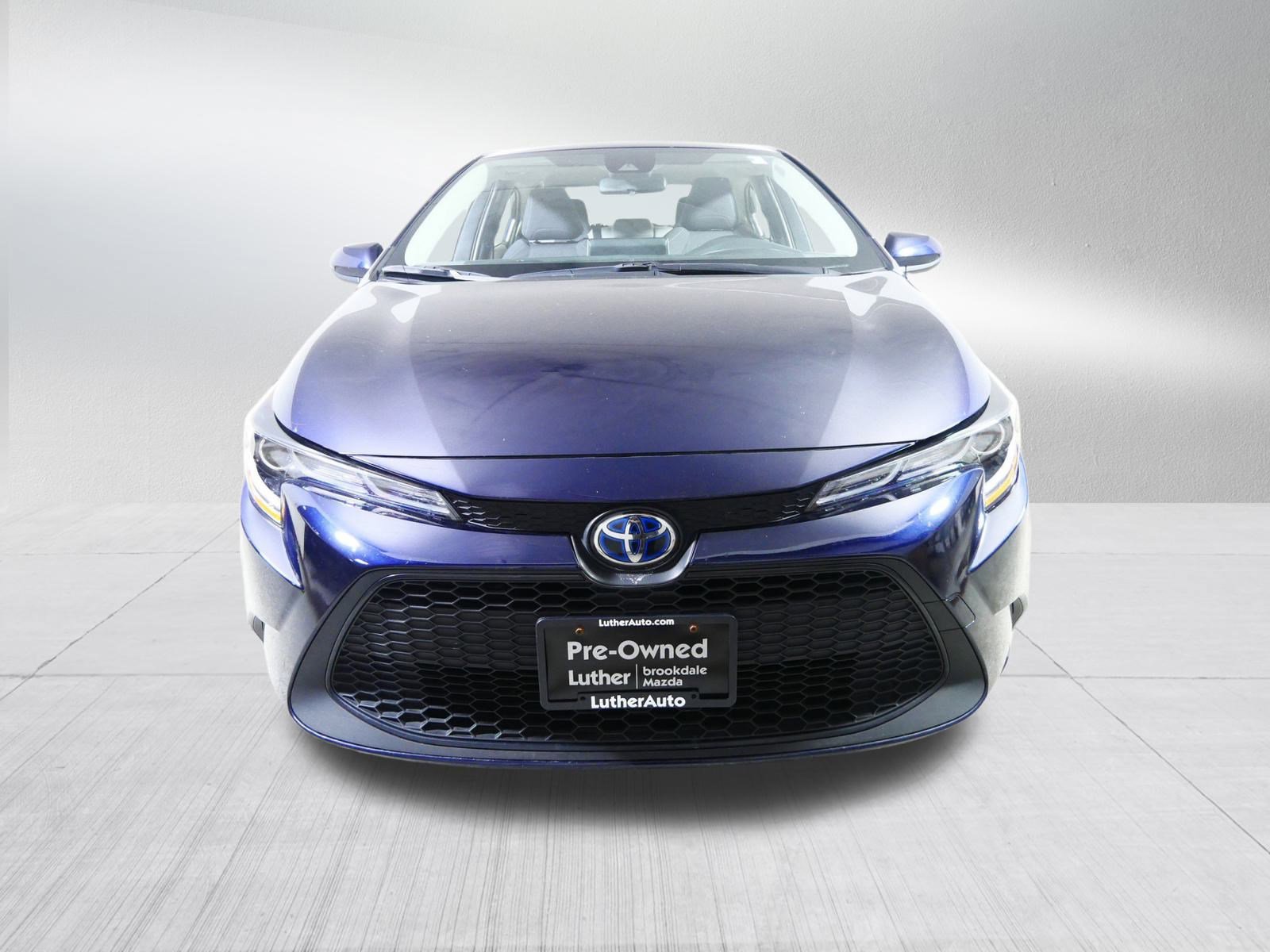 Used 2020 Toyota Corolla LE image 2