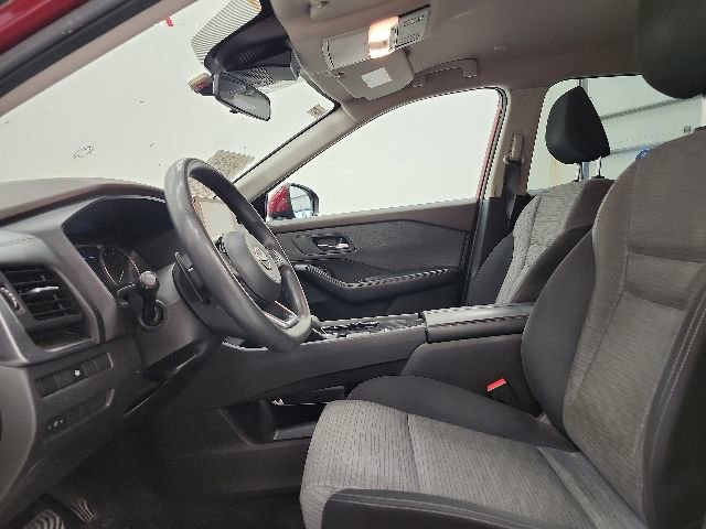 Used 2023 Nissan Rogue SV FWD image 15