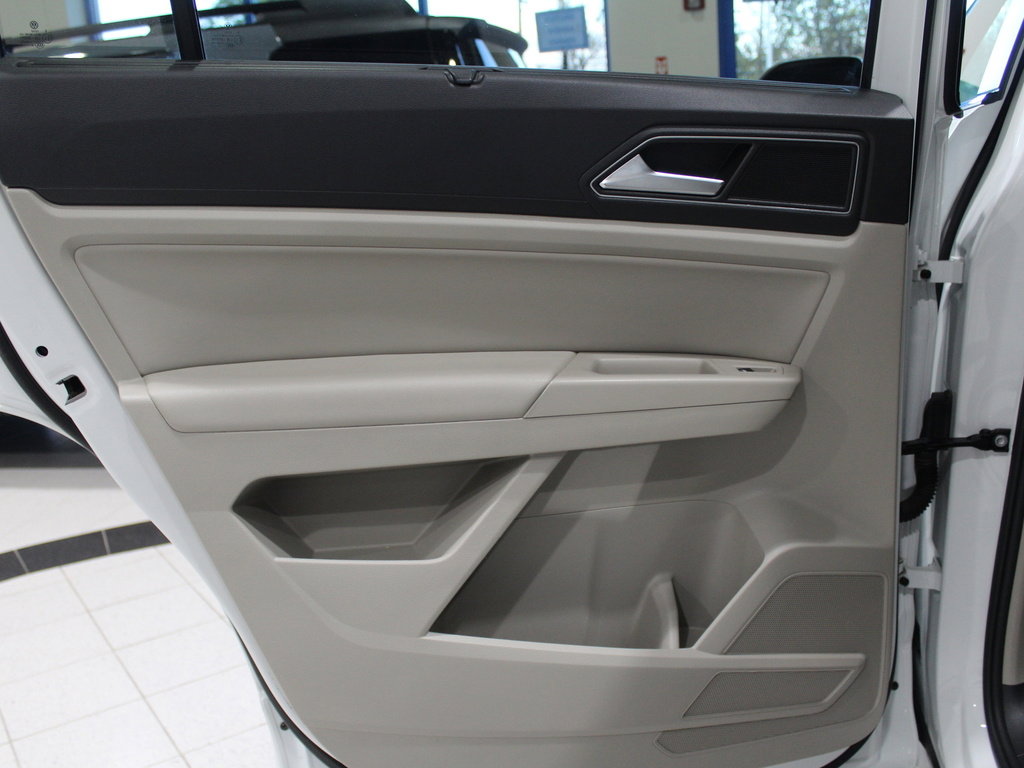 Used 2019 Volkswagen Atlas SEL R-Line image 17