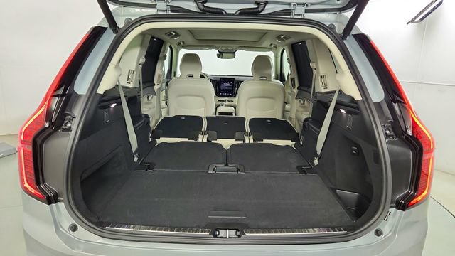 New 2026 Volvo XC90 B6 Ultra w/ Protection Package AWD/4WD image 45