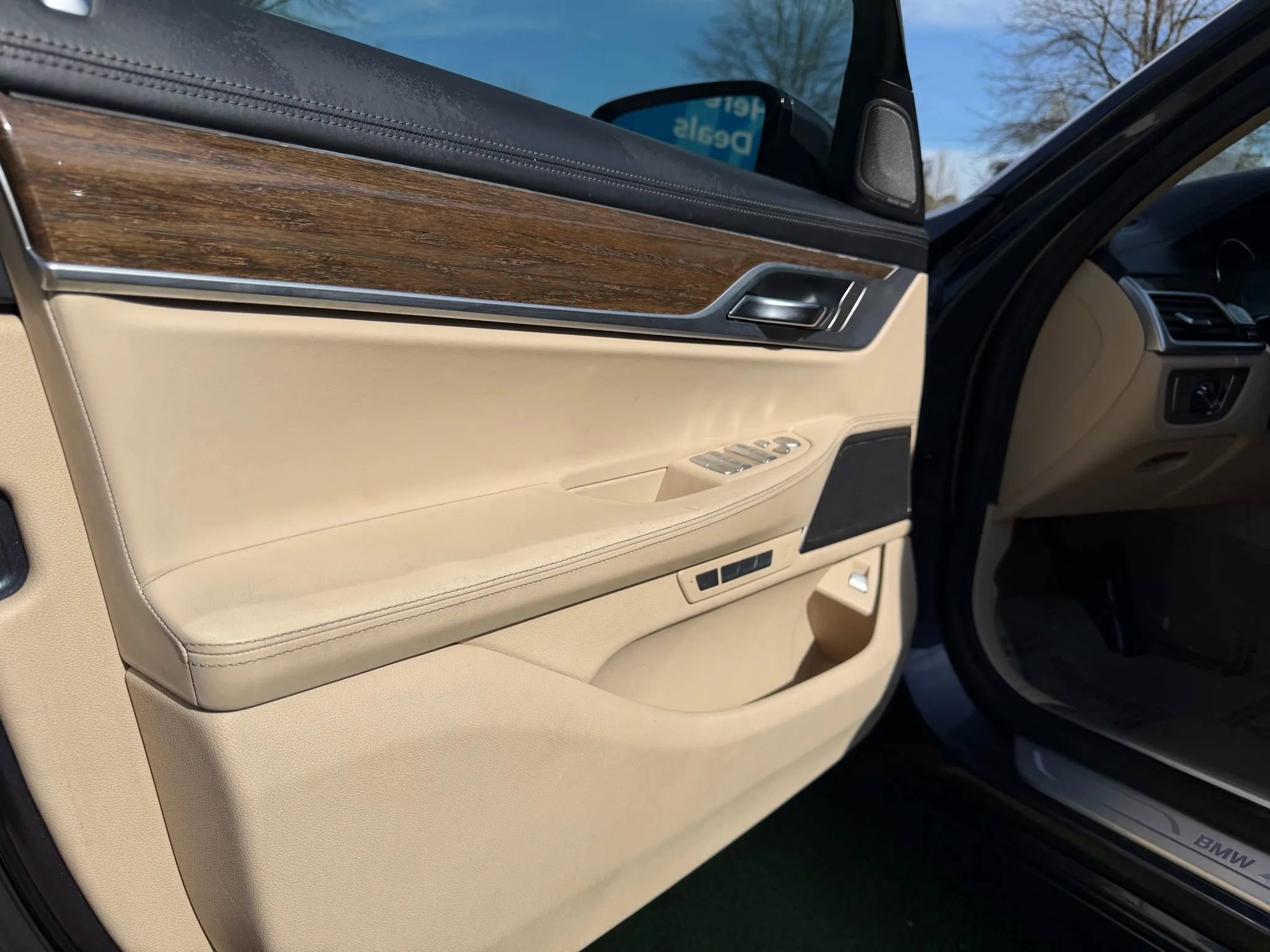 Used 2017 BMW 740i RWD image 34