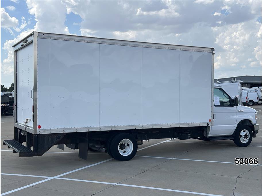 Used 2022 Ford E-450 and Econoline 450 Super Duty w/ Power Windows & Locks Group RWD image 2