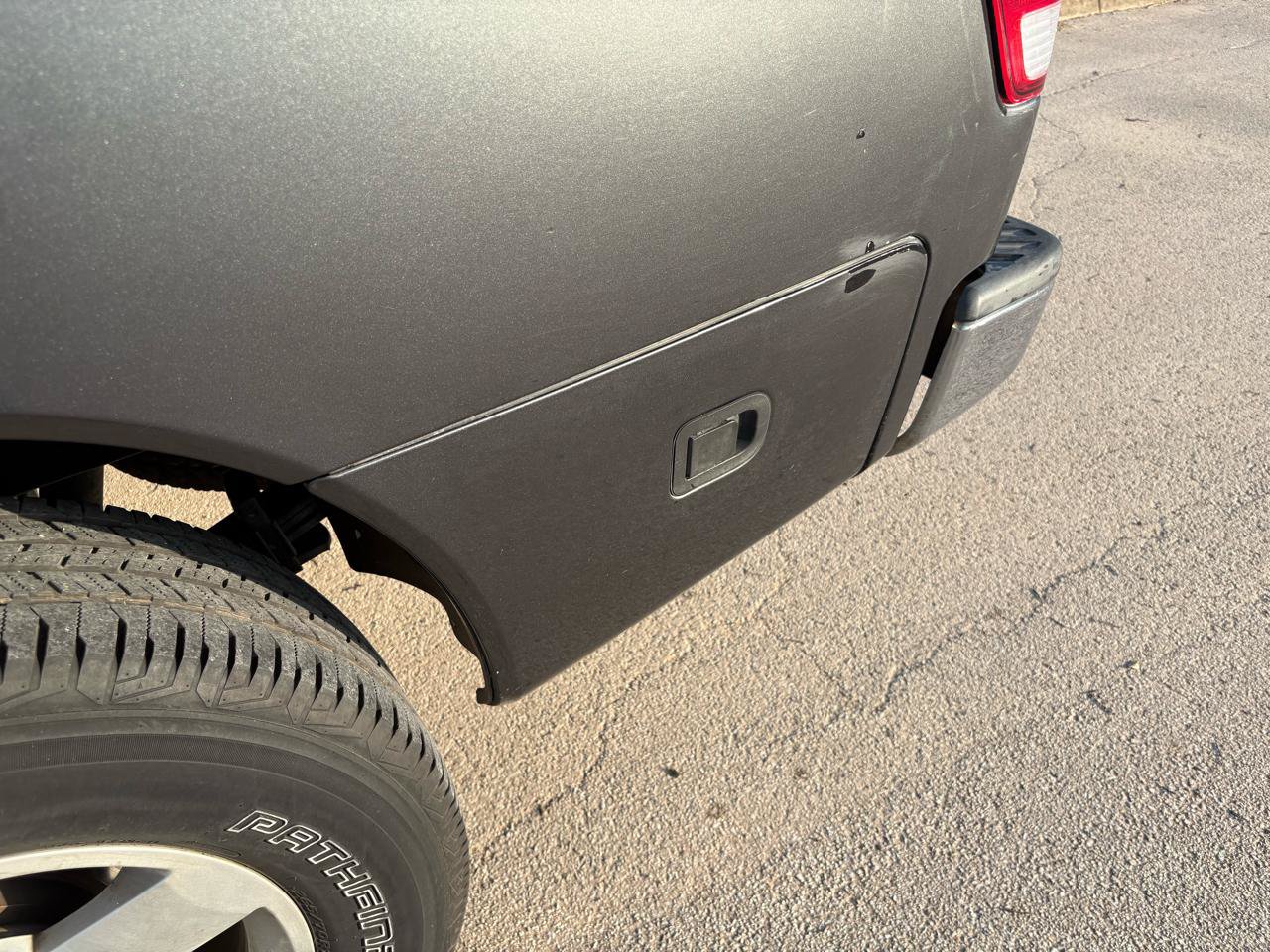 Used 2006 Nissan Titan SE RWD image 7