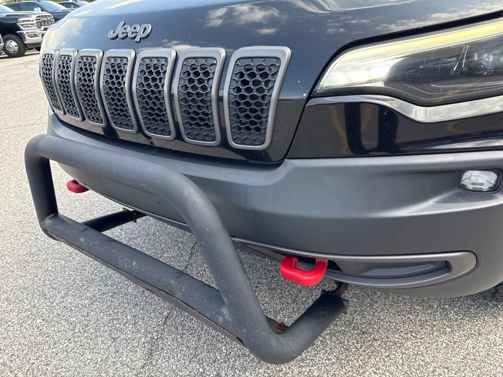 Used 2019 Jeep Cherokee Trailhawk w/ Cold Weather Group AWD/4WD image 16
