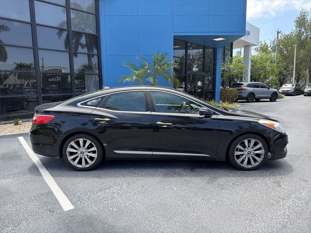 Used 2013 Hyundai Azera w/ Technology Pkg FWD image 3