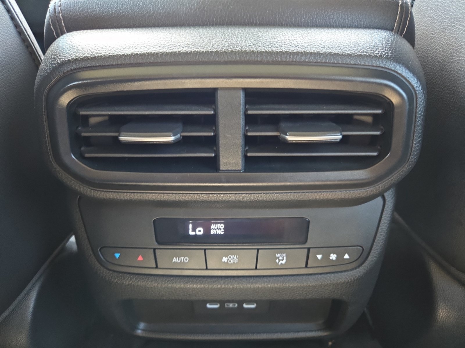 Used 2024 Honda Pilot EX-L image 30