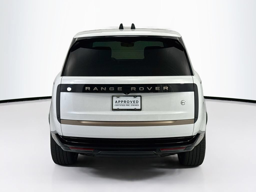 Used 2024 Land Rover Range Rover SV AWD/4WD image 6