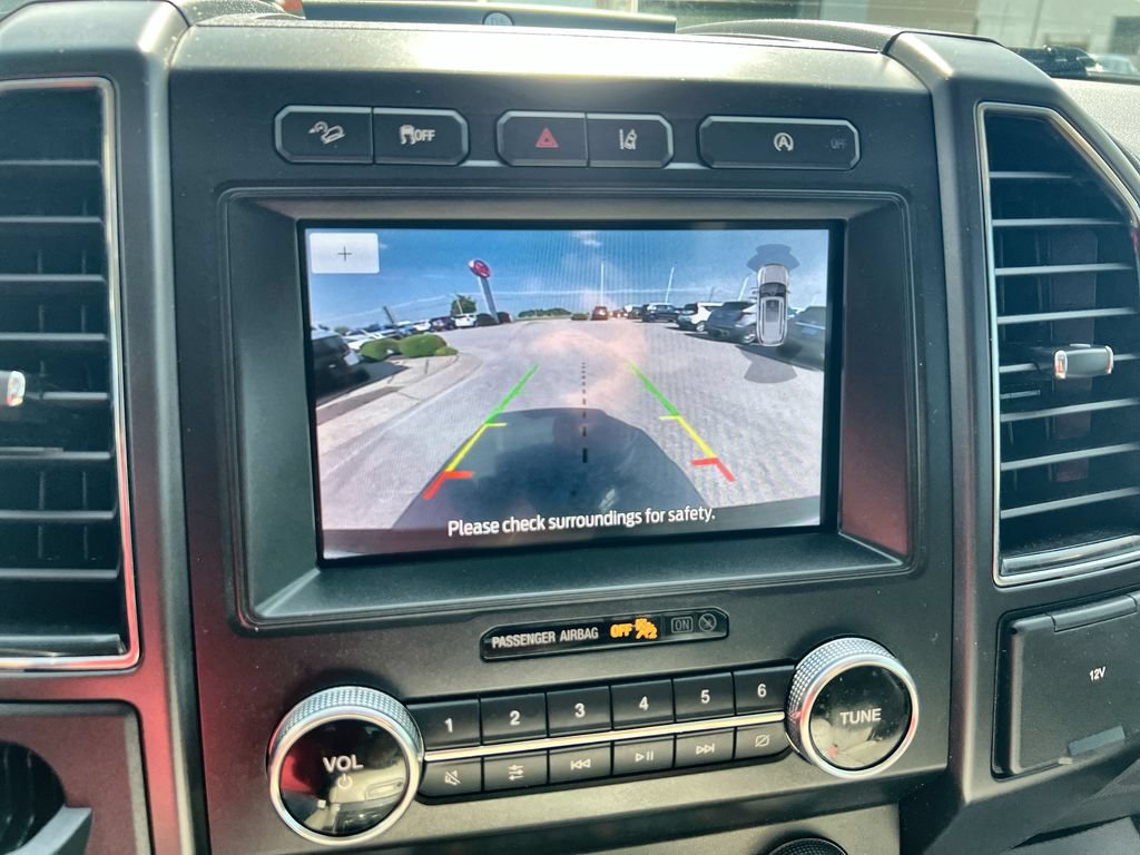 Used 2020 Ford Expedition Limited w/ Equipment Group 301A AWD/4WD image 17