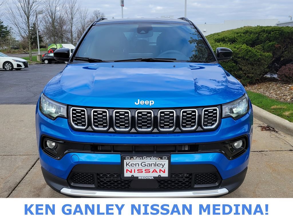 Used 2025 Jeep Compass Limited image 8