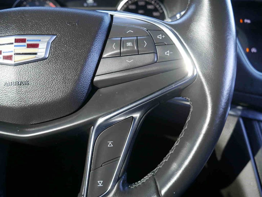 Used 2021 Cadillac XT5 Luxury image 40