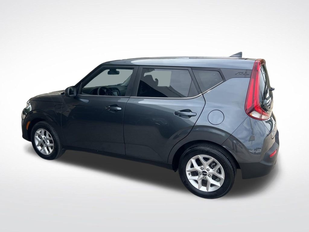 Certified 2022 Kia Soul LX w/ Technology Package FWD image 48