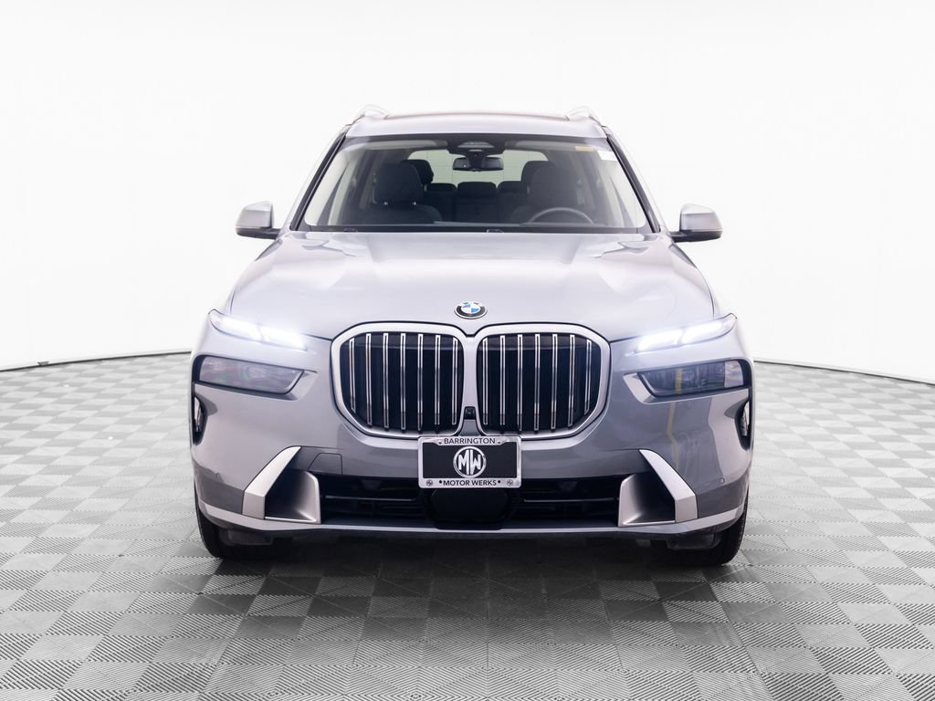 Used 2024 BMW X7 xDrive40i w/ Parking Assistance Package AWD/4WD image 9