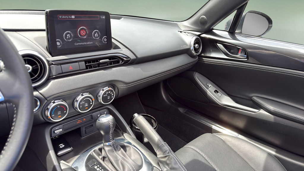 Certified 2023 MAZDA MX-5 Miata Grand Touring RWD image 17