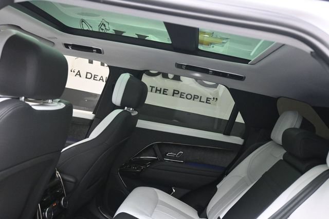 Used 2023 Land Rover Range Rover Sport SE Dynamic AWD/4WD image 32