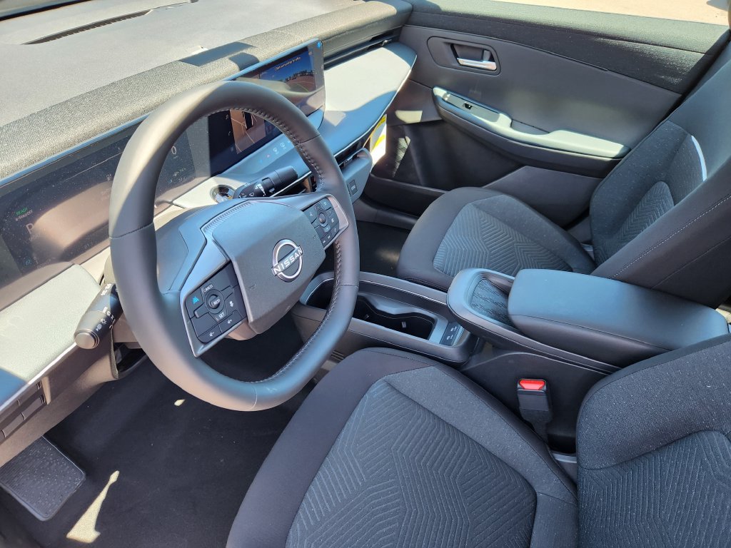 New 2026 Nissan Leaf w/ Floor Mat Package (S+) FWD image 10