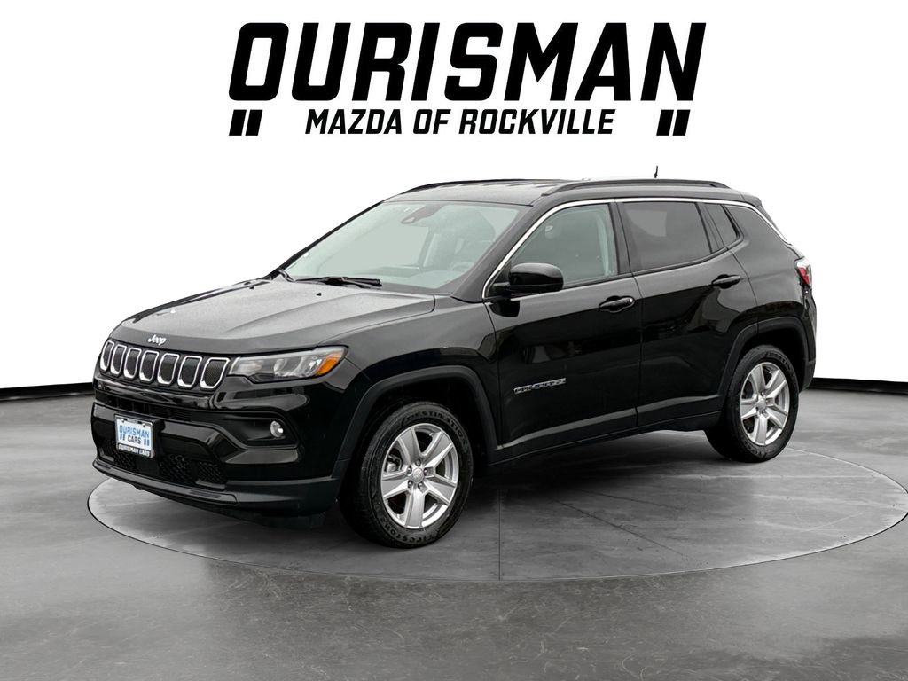 Used 2022 Jeep Compass Latitude image 2