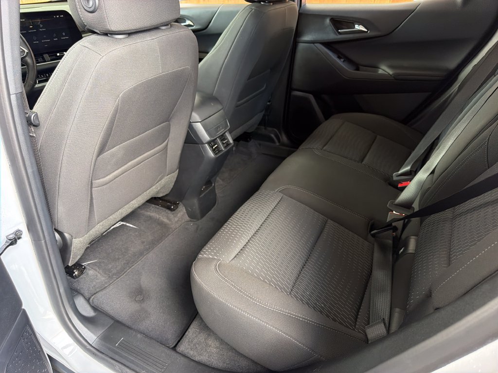 Used 2026 Chevrolet Equinox LT FWD image 30