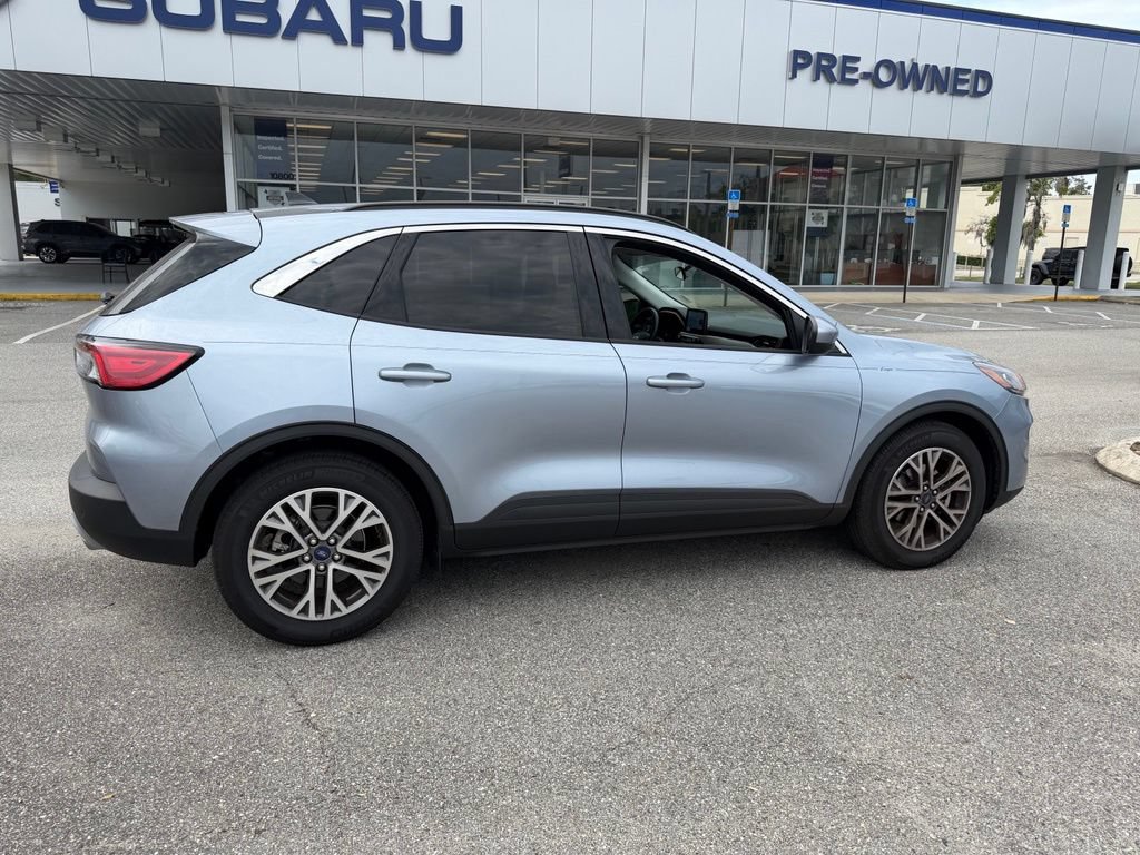 Used 2022 Ford Escape SEL FWD image 3