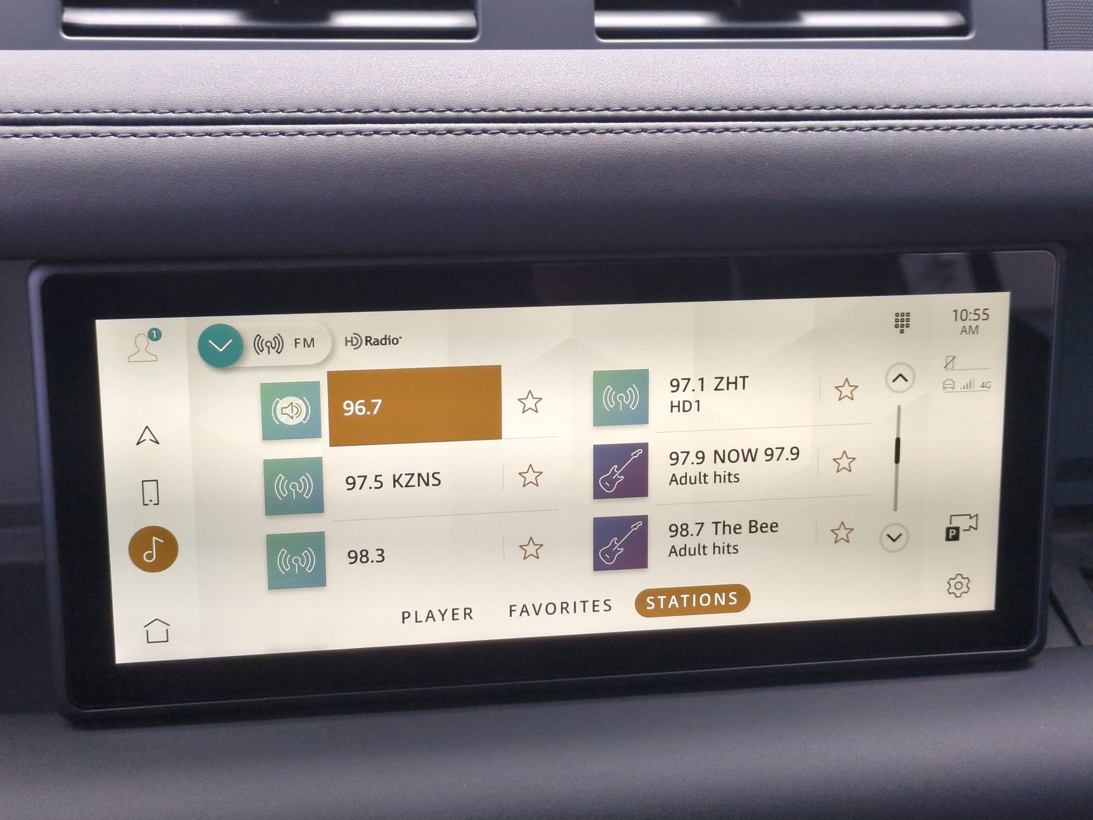 Used 2024 Land Rover Defender 110 X-Dynamic SE image 19