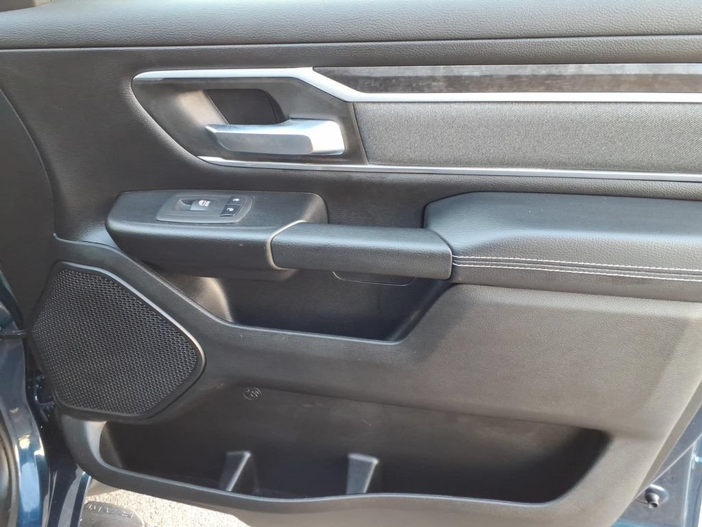 Used 2023 RAM 1500 Big Horn AWD/4WD image 32
