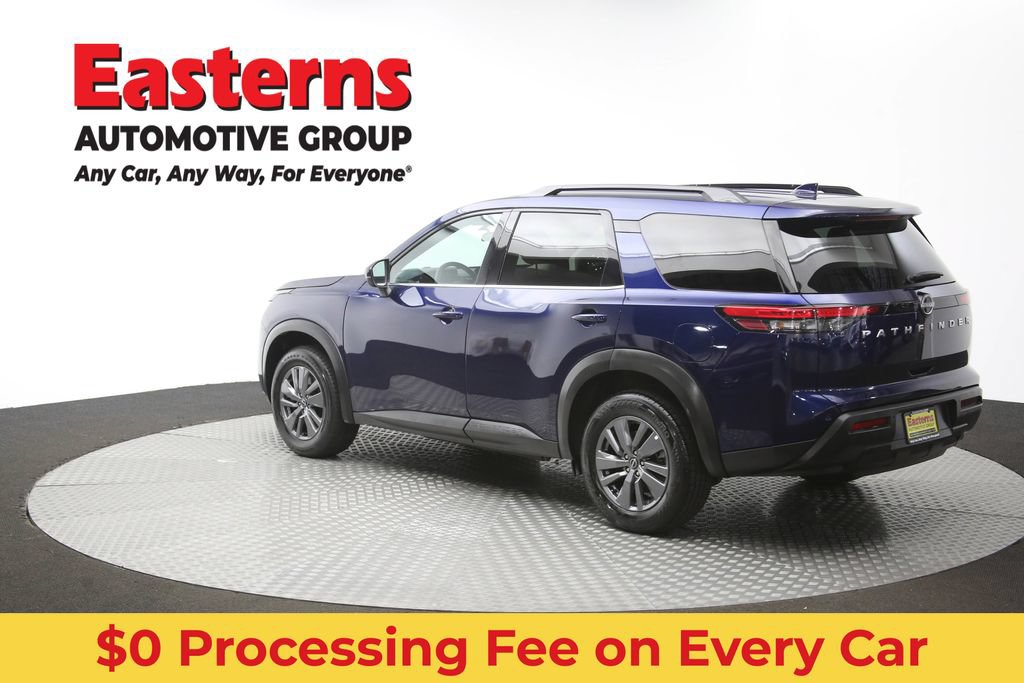 Used 2025 Nissan Pathfinder SV FWD image 63