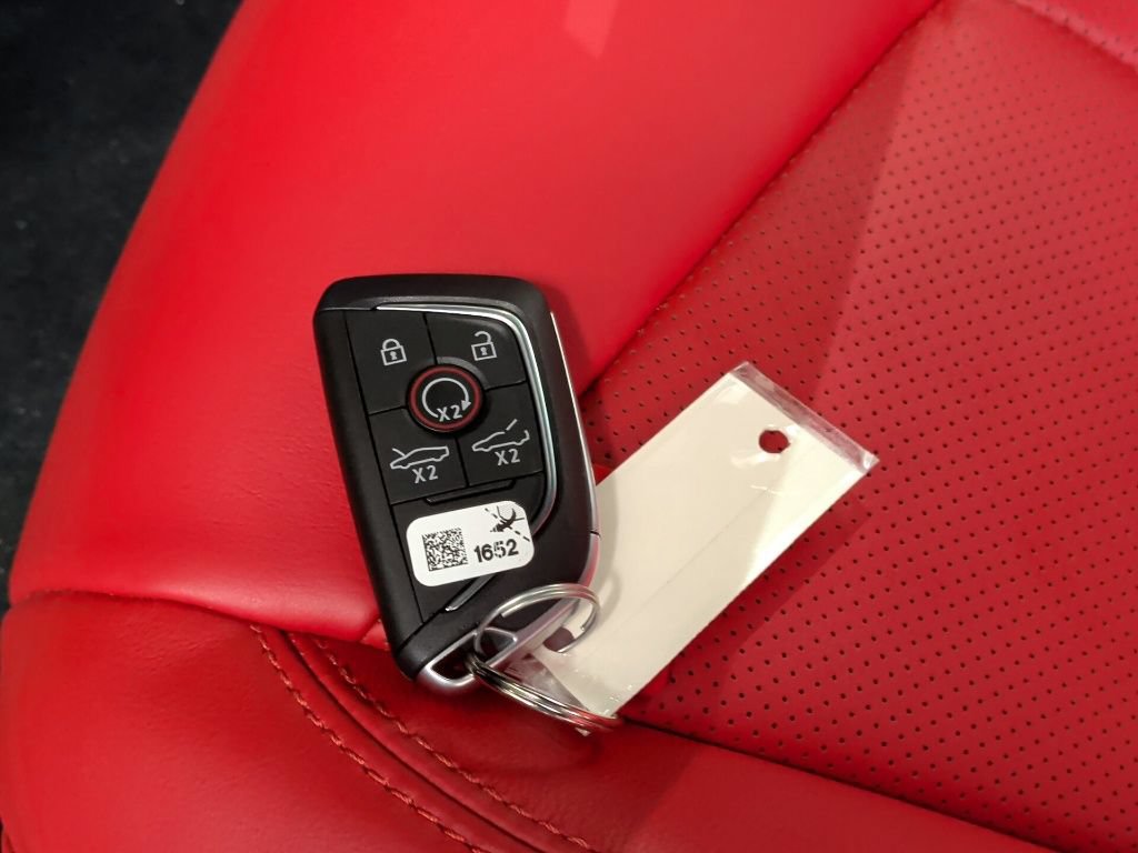 New 2027 Chevrolet Corvette Stingray Coupe w/ 1LT RWD image 33
