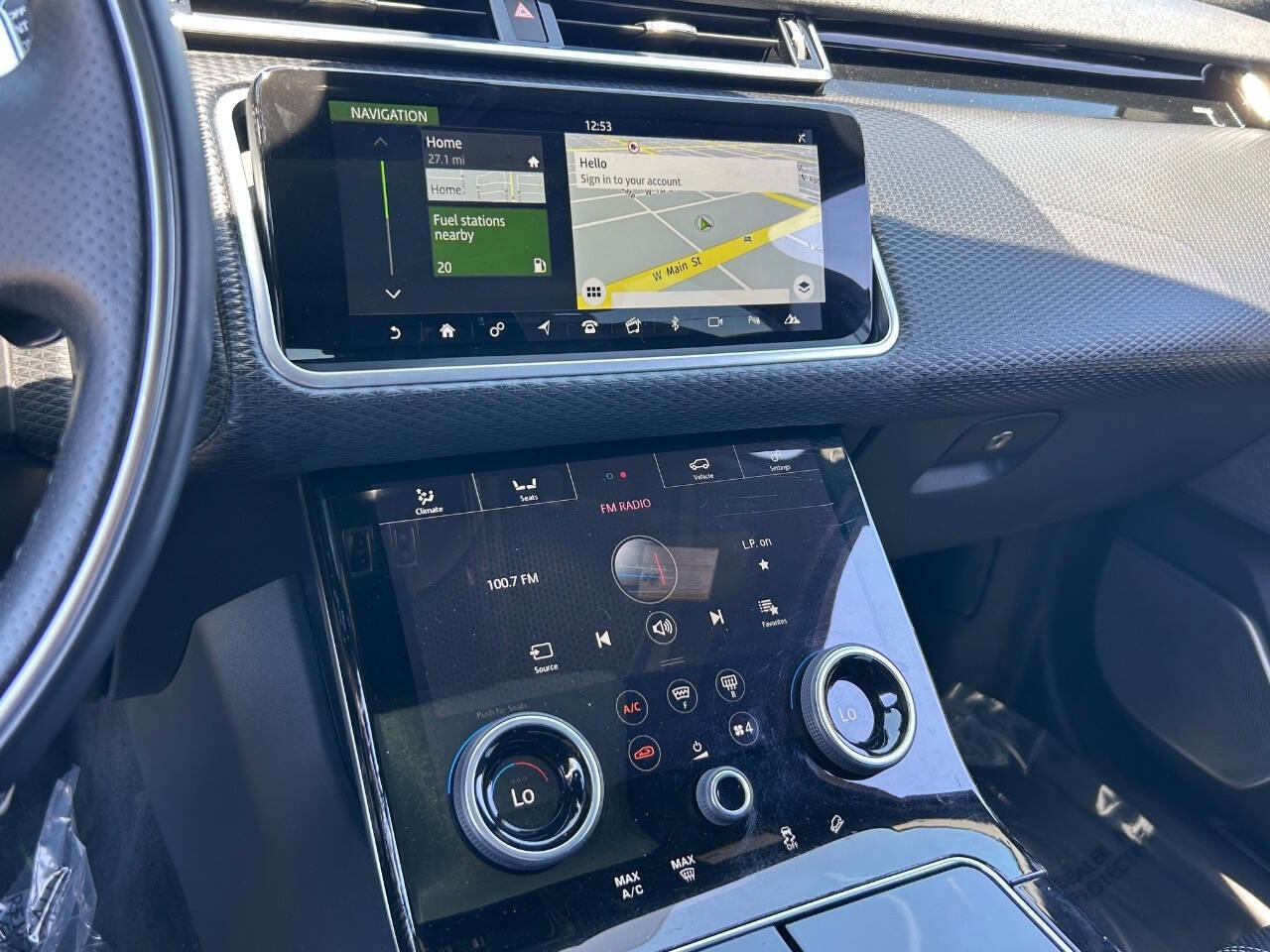 Used 2018 Land Rover Range Rover Velar R-Dynamic SE AWD/4WD image 29
