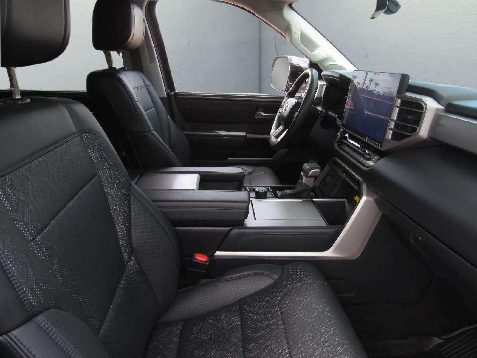 Used 2024 Toyota Sequoia Limited AWD/4WD image 9